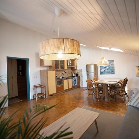 Modra Luna- Apartment With Terrace Изола Екстериор снимка